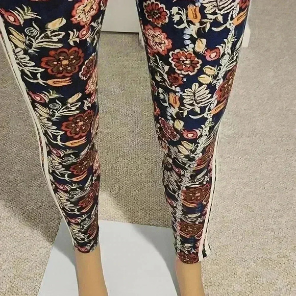 Adidas set  - Picture 5 of 12